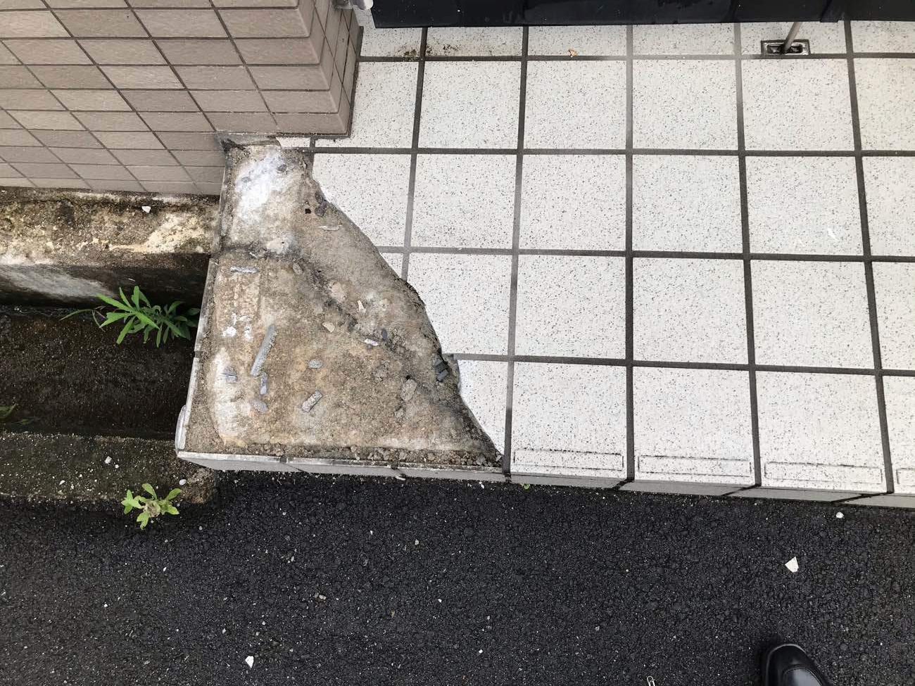 玄関ﾀｲﾙ